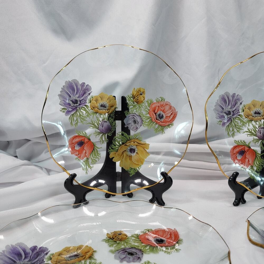 Chance Glass Anemone Floral 8" Luncheon Plates Set of 4 Scallop Edge Gold Rim - Picture 2 of 16